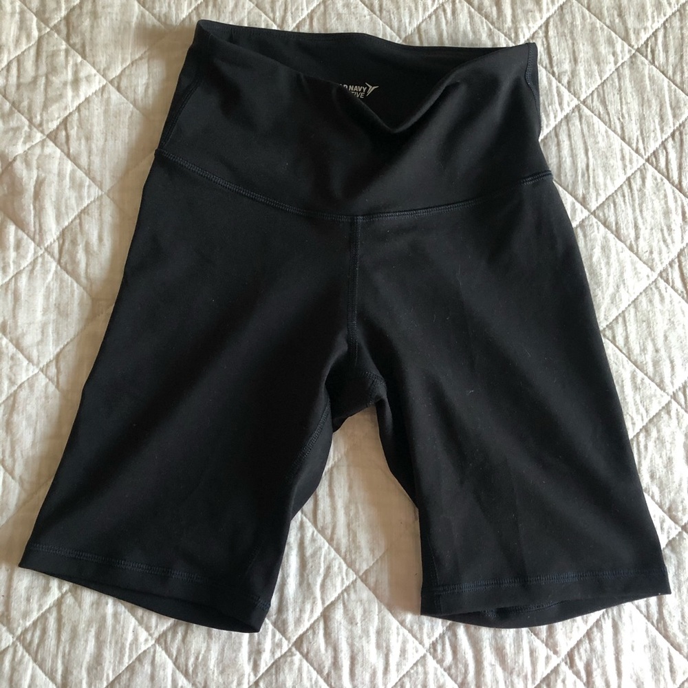 Old Navy Active biker shorts